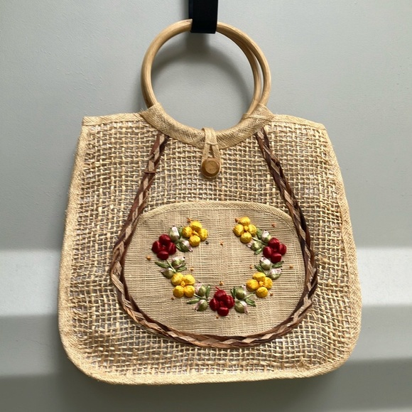 Cream and Red Floral Tote with Bamboo Handles - Picture 4 of 14